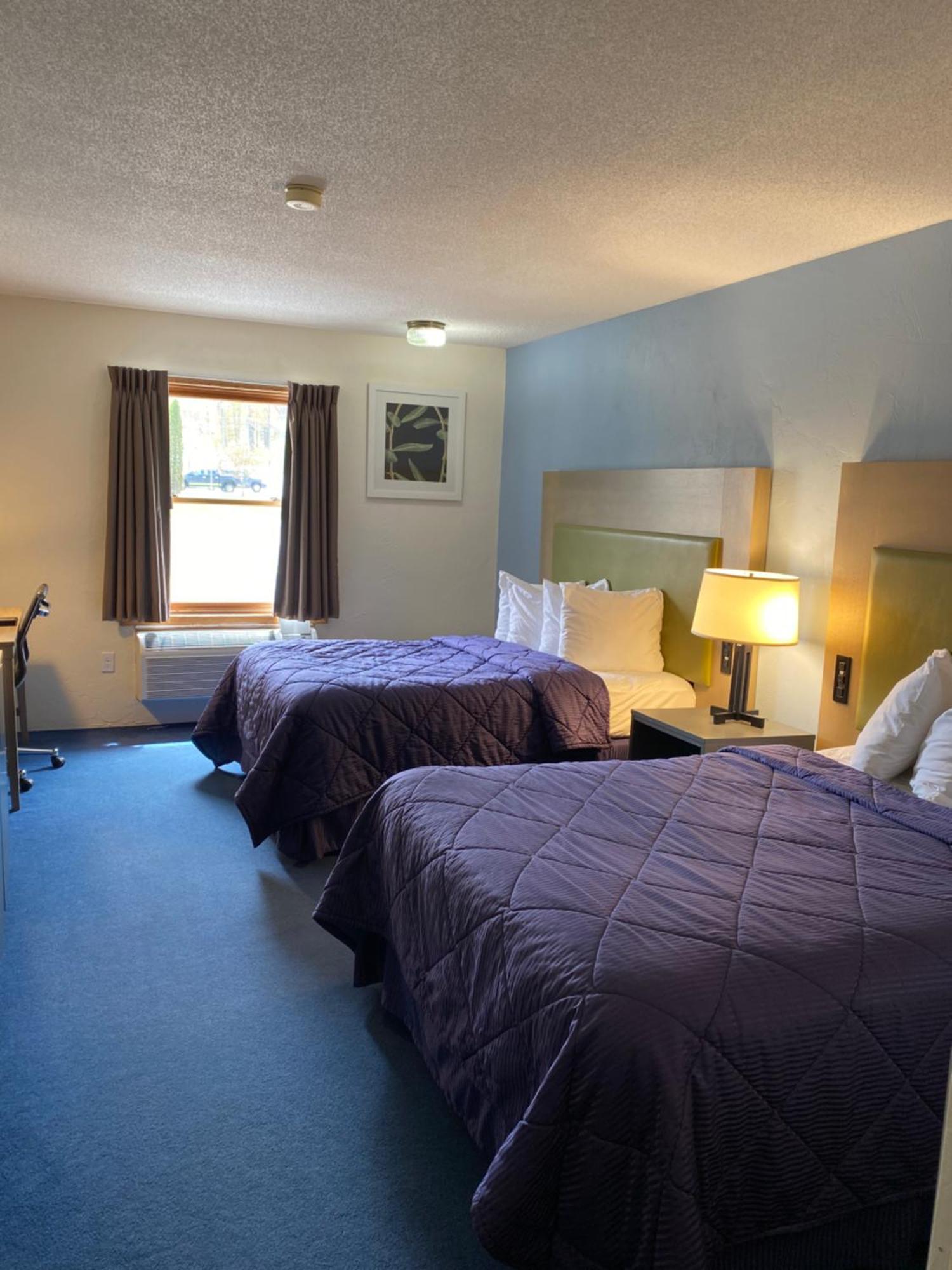 Pictured Rocks Inn And Suites Munising Exterior photo